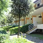Daire Modern Flat Near The With Pool Bibione