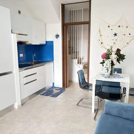 Modern Flat Near The With Pool