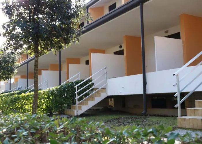 Modern Flat Near The With Pool Apartment Bibione