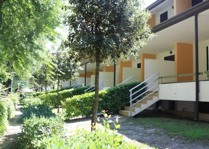 Apartment Modern Flat Near The With Pool Bibione